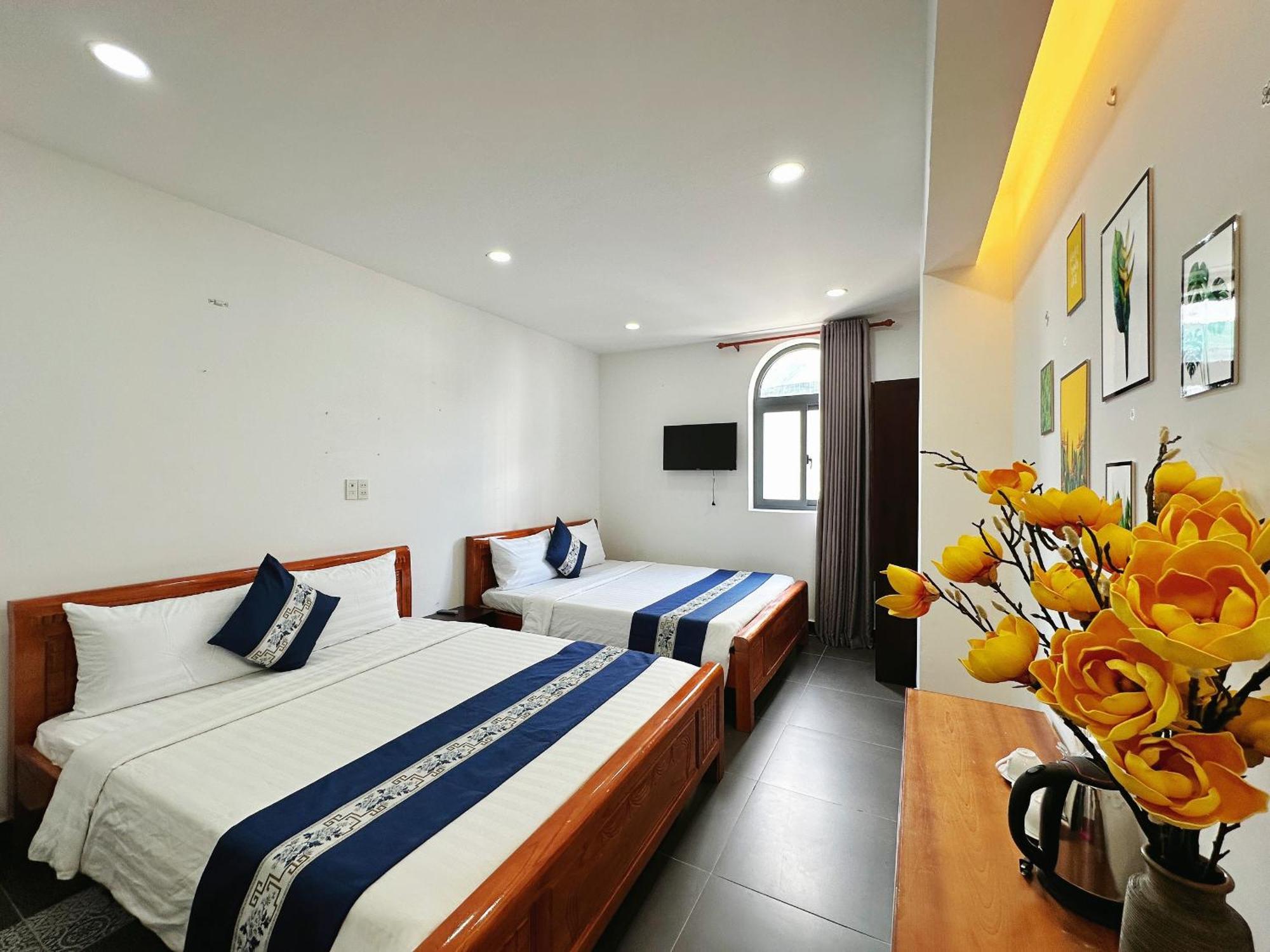 K&T Hotel - San Bay Tan Son Nhat مدينة هوشي منه المظهر الخارجي الصورة