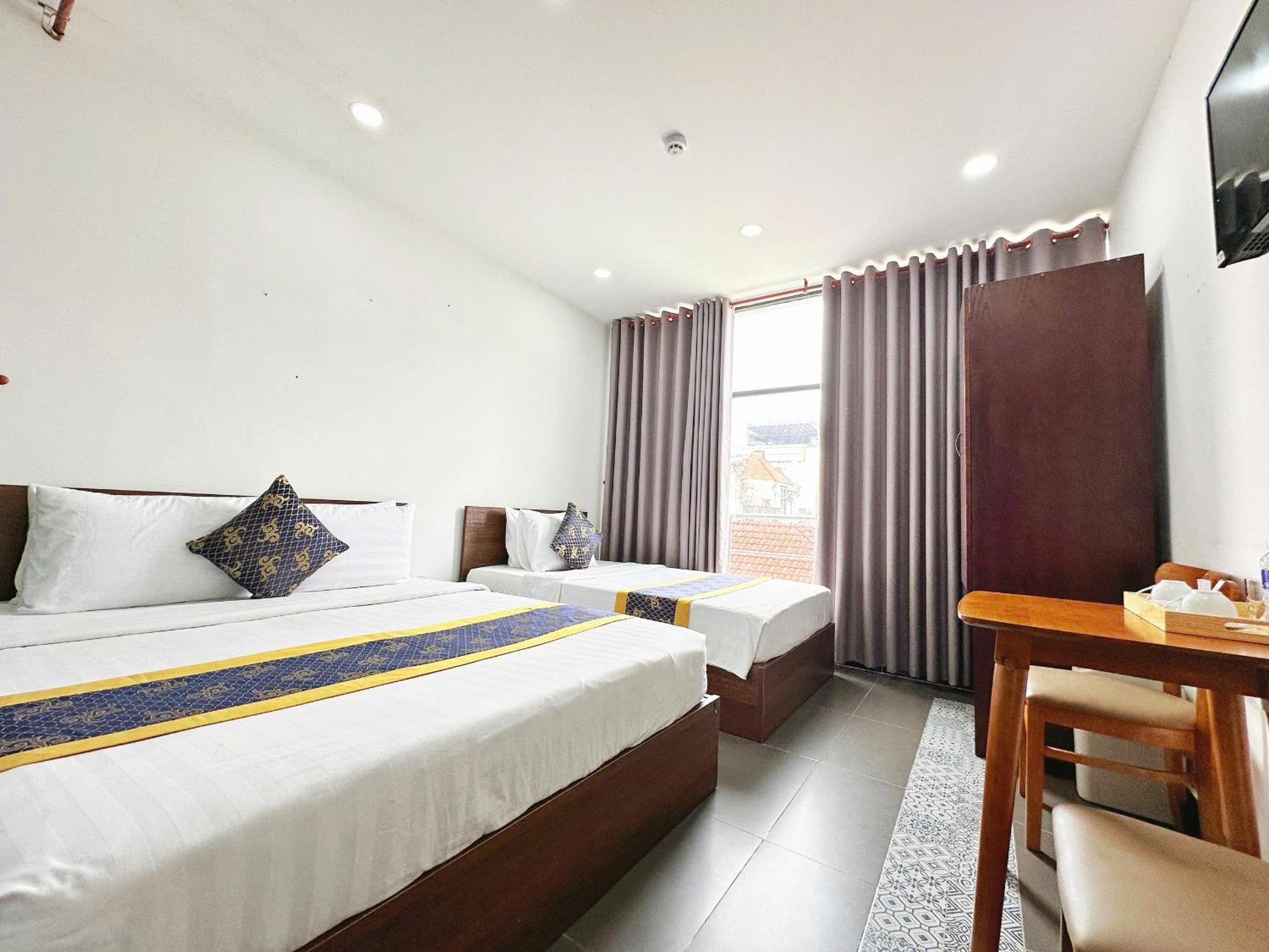 K&T Hotel - San Bay Tan Son Nhat مدينة هوشي منه المظهر الخارجي الصورة