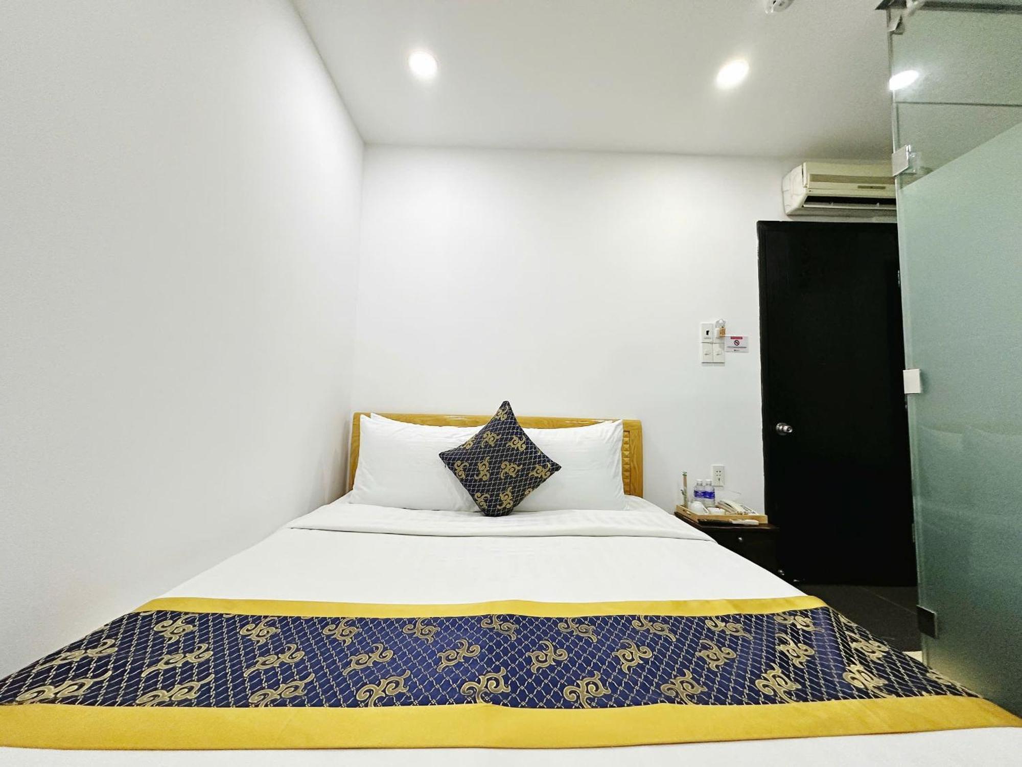 K&T Hotel - San Bay Tan Son Nhat مدينة هوشي منه المظهر الخارجي الصورة